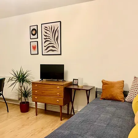 Finsbury Park Zone 2 - 10 Minutes To Londres