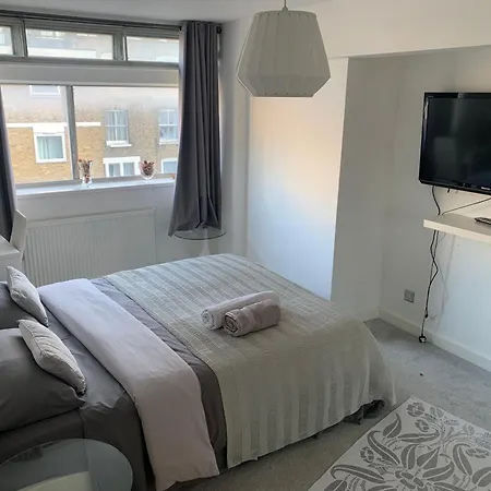New- Prime Location-spacious Cozy Next To Hyde Park London