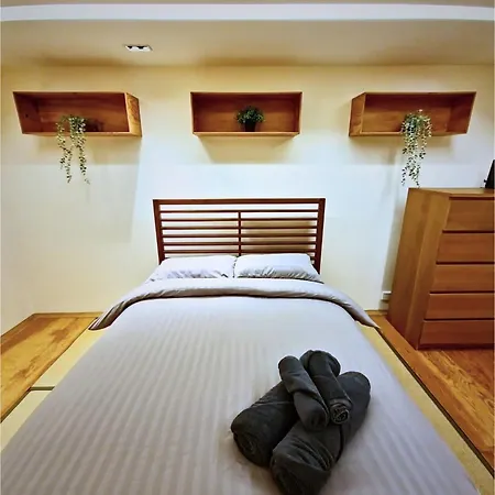 Wood Flat *