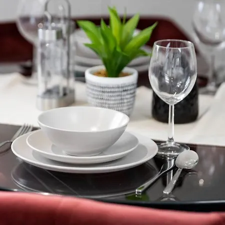 The Staycation Spot: Luxe * The Hyde