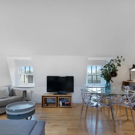 דירה King's Cross Penthouse By Morethanstays לונדון