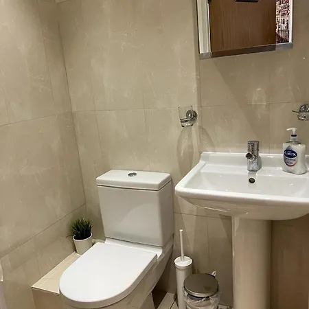 Cosy Private Near Euston Station, 홈스테이