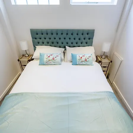 Holiday home Comfortable 4 Bed Mews Town House Near Hyde Park