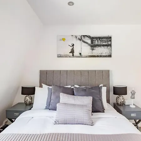 Holiday home Comfortable 4 Bed Mews Town House Near Hyde Park *