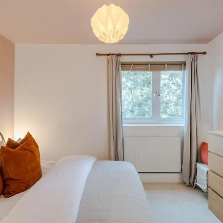 The Clissold, Two Bedroom N5 Appartement