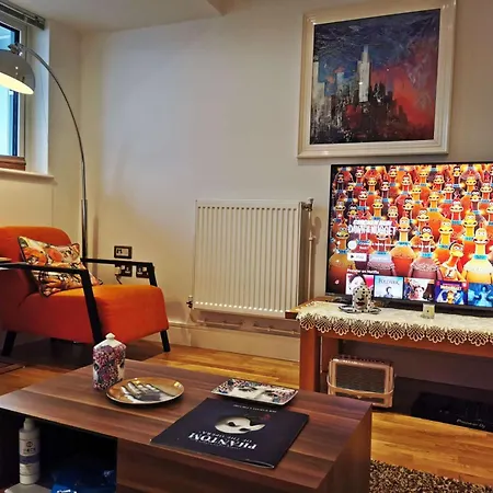 Homestay With Stunning Thames River View *