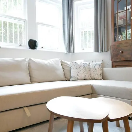 Newly Refurbished 2 Bed In Paddington Apartmán *