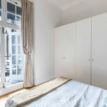 Renovu Premium Homes In Kensington Апартаменты *