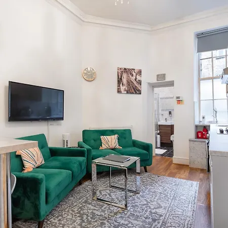 Apartment Deluxe Airconditioned Two Bed In Covent Garden London