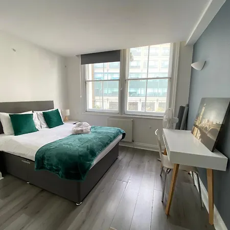 Stylish Escape Apartment *