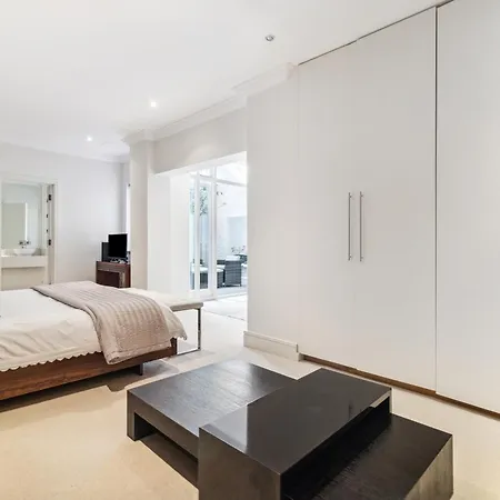 Maisonette Hyde Park