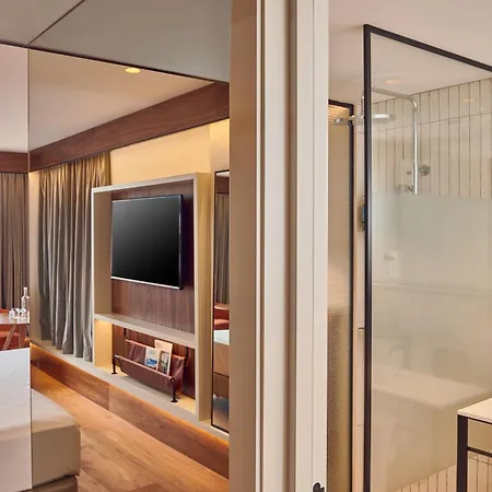 Hotel The Level At Melia White House 5*