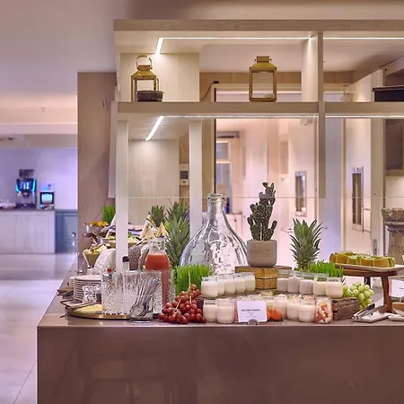 Hotel The Level At Melia White House