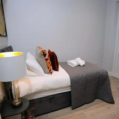 Aisiki Apartments: Pet-friendly With Air Con & Free Wifi