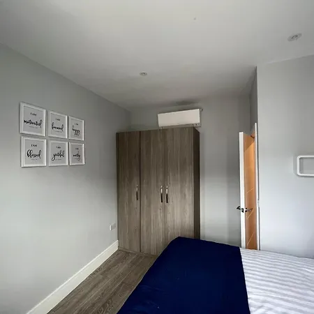 Aisiki Apartments: Pet-friendly With Air Con & Free Wifi *