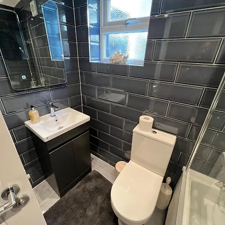Apartment Aisiki Apartments: Pet-friendly With Air Con & Free Wifi