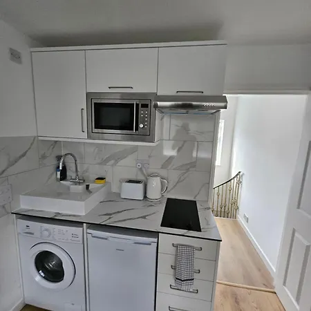 And Cosy One Bed Flat 公寓 Carshalton