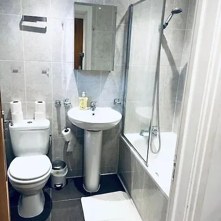 Apartment Gorgeous One Bed Flat In Central *