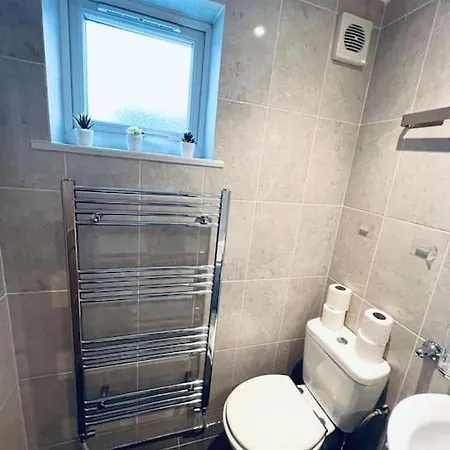 Gorgeous One Bed Flat In Central Apartment