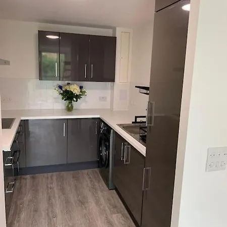 Modern, Spacious Entire 1 Bedroom Apartment.