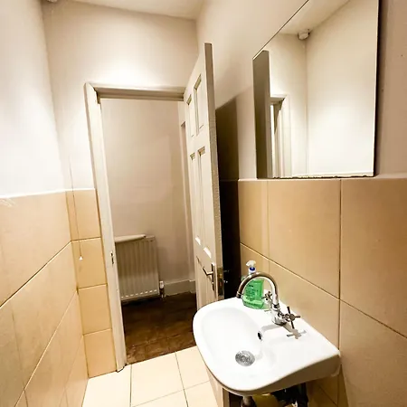 58 Alloa Townhouse