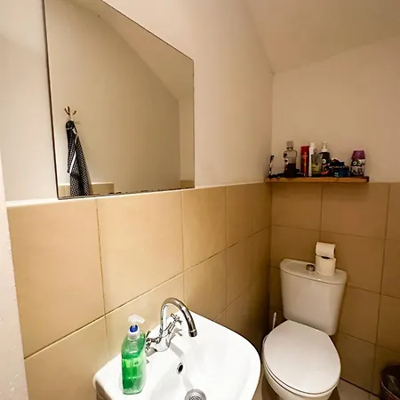 58 Alloa Townhouse Holiday home London