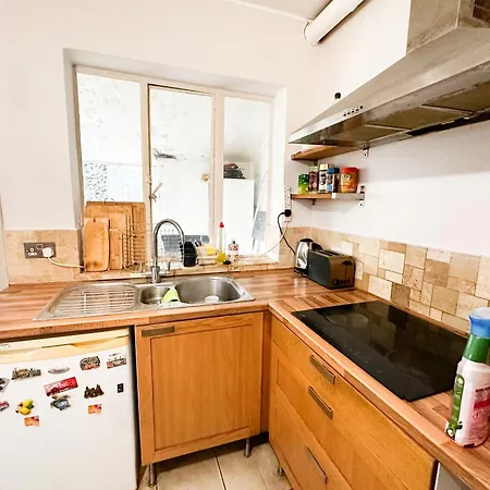 58 Alloa Townhouse London