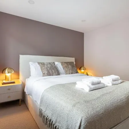 Prime Covent Garden Gem With Air-con Apartamento