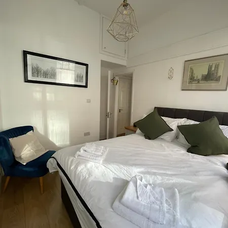 Apartment Modern Flat In Victorian West Kensington Mansion London