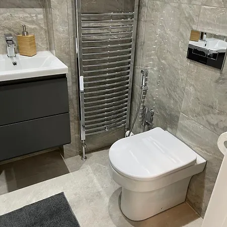 Luxurious Restful Flat, Less Than 30 Mins From Centre!