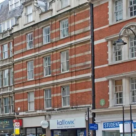 Holborn Home: Find Iconic Apartment *