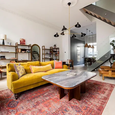 Apartment The Tree House 2 Bedroom By Hyde Park