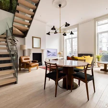 The Tree House 2 Bedroom By Hyde Park Apartment