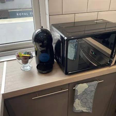 Luxurious Restful Flat, Less Than 30 Mins From Centre! Apartamento *