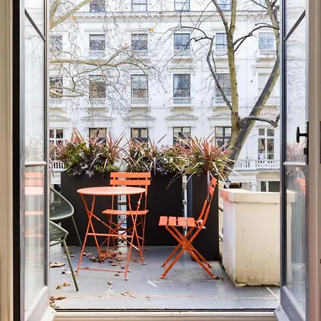 Apartment The Tree House 2 Bedroom By Hyde Park *