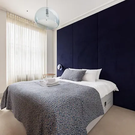The Tree House 2 Bedroom By Hyde Park * London