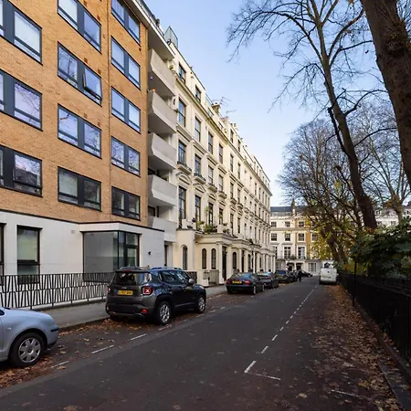 The Tree House 2 Bedroom By Hyde Park Apartment
