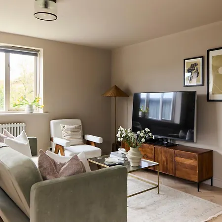 The Wonder - Lovely 1bdr Flat With Parking *