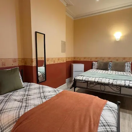 25 Minutes To 35 Guest house London