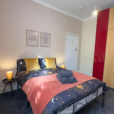 Guest house 25 Minutes To 35 London