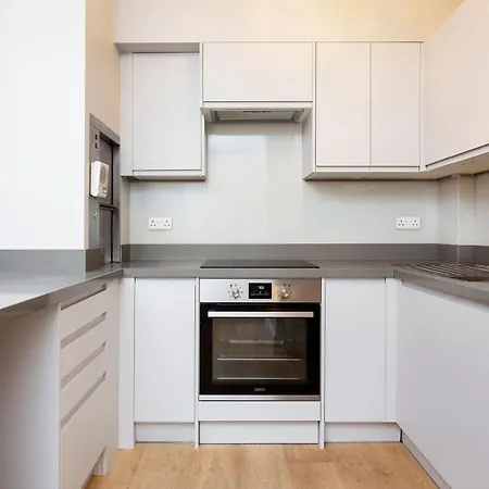 Veeve - Lavish And Luxe Holiday home London