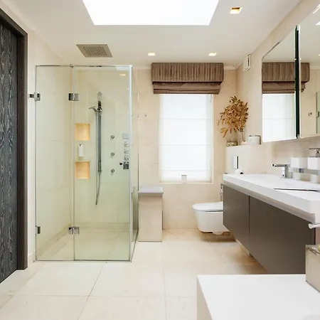 Veeve - Lavish And Luxe Holiday home *