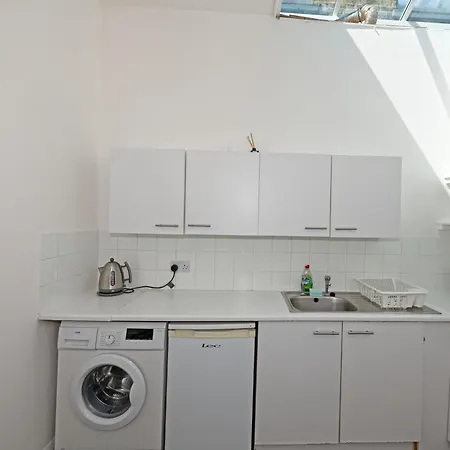 Flat In Clapham Budget Friendly