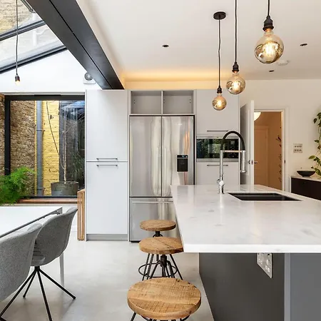 Spacious And Charming Brixton *