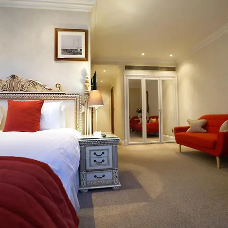 Ashburn Hotel 4*