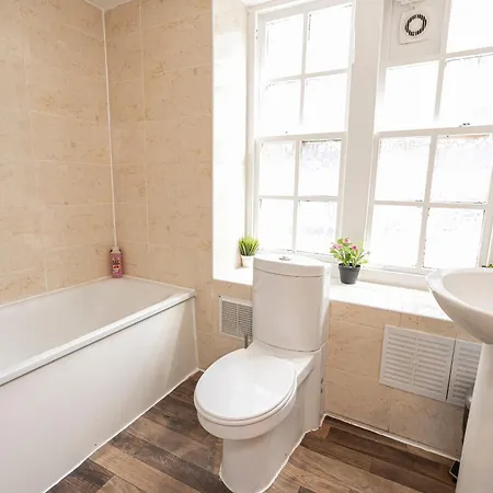 3 Bedrooms Near Hyde Park & Oxford St London