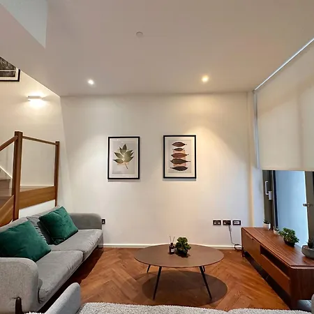 Luxury 2bed 2bath In Nine Elms In Modern Development Apartamento *