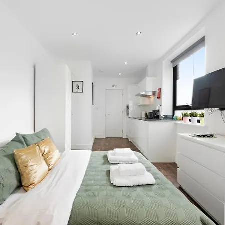 Apartment Lanes By Morethanstays London
