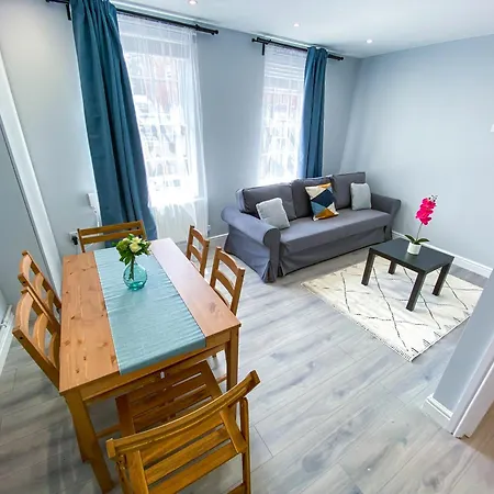 Stylish 1 Bedroom Flat - 5 Guest London- F1 Apartment London