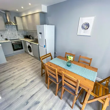 Apartment Stylish 1 Bedroom Flat - 5 Guest London- F1 London